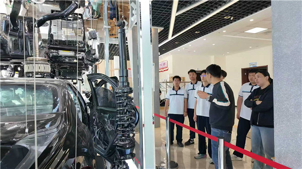 新能源汽车实训现场